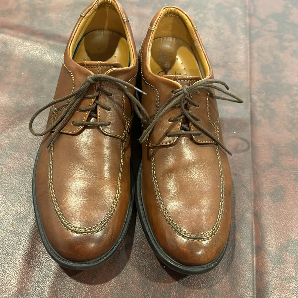 Men’s Clarks 100% soft-leather Shoes